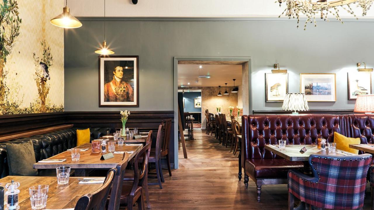 The Wellington Arms - Basingstoke-Reading Hotel Heckfield Bagian luar foto